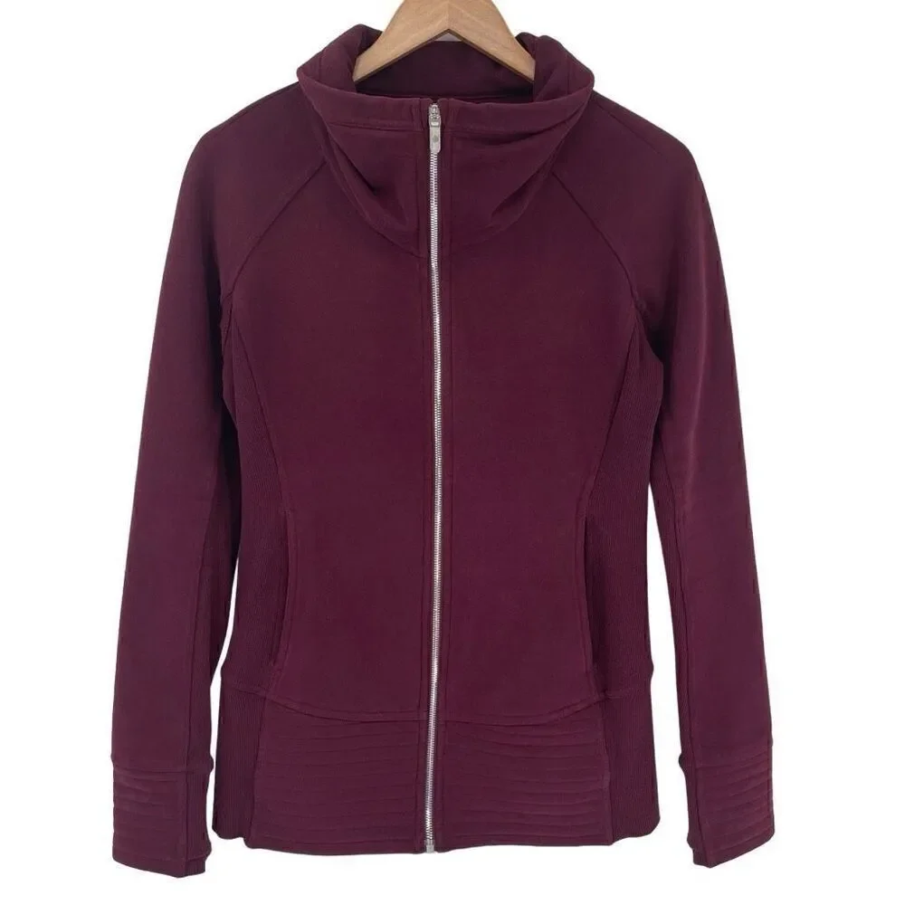 Lululemon Radiant Jacket II Garnet Women 8 Thumbholes‎ High Neck W4BGCS